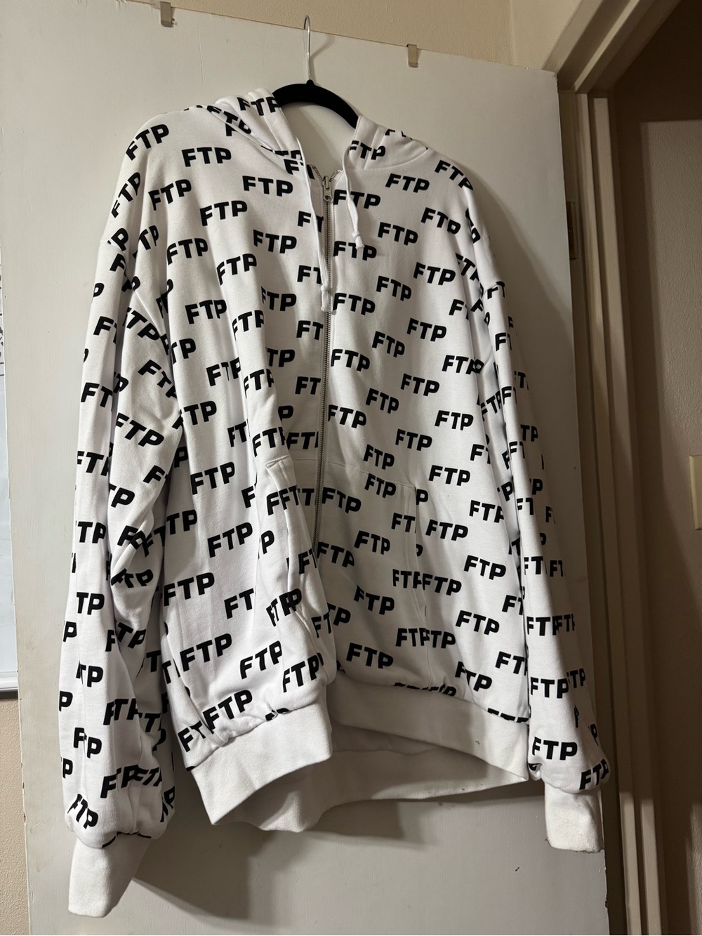 Reversible FTP white hoodie
